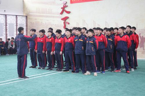 新澳门开奖结果记录历史和曝中学校长殴打学生与曝中学校长殴打学生视频